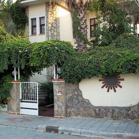 Erciyes Apart Hotel Fethiye Exteriör bild