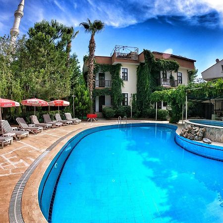 Erciyes Apart Hotel Fethiye Exteriör bild