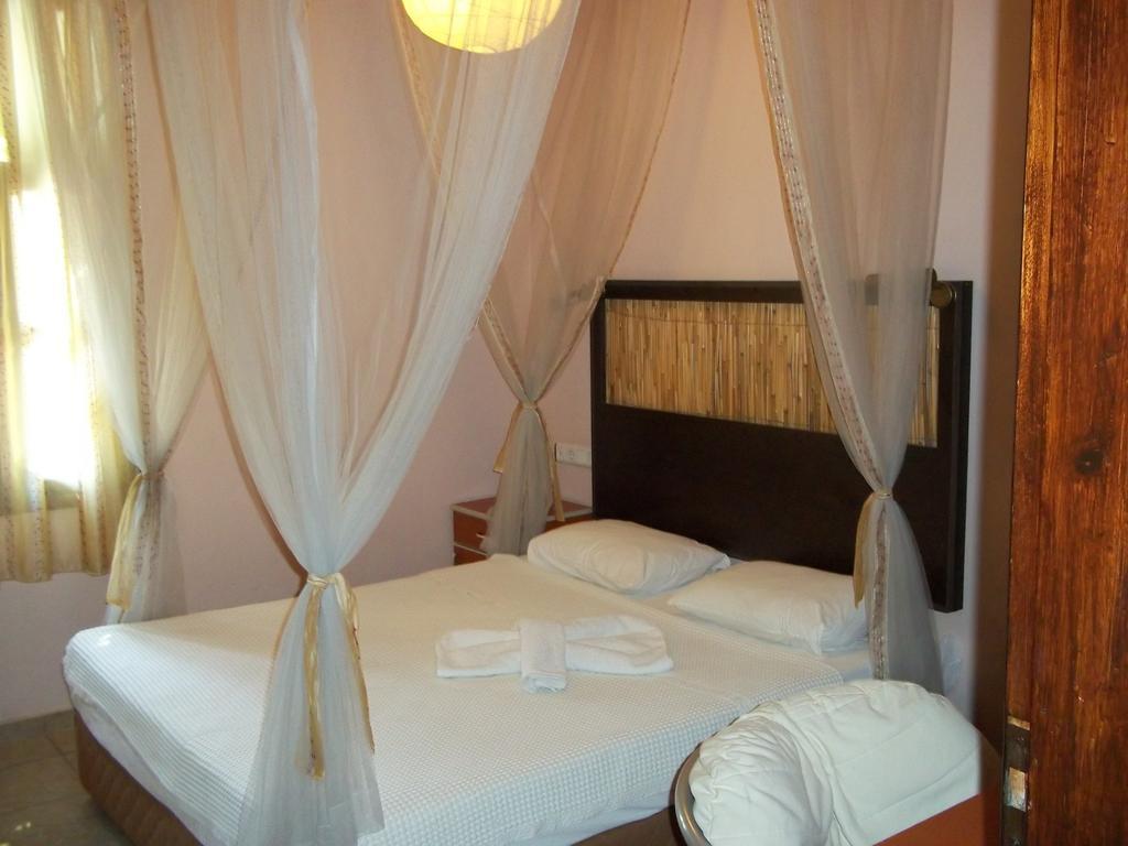Erciyes Apart Hotel Fethiye Rum bild